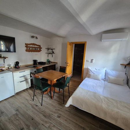 Slovenian House Vida Блед Екстериор снимка