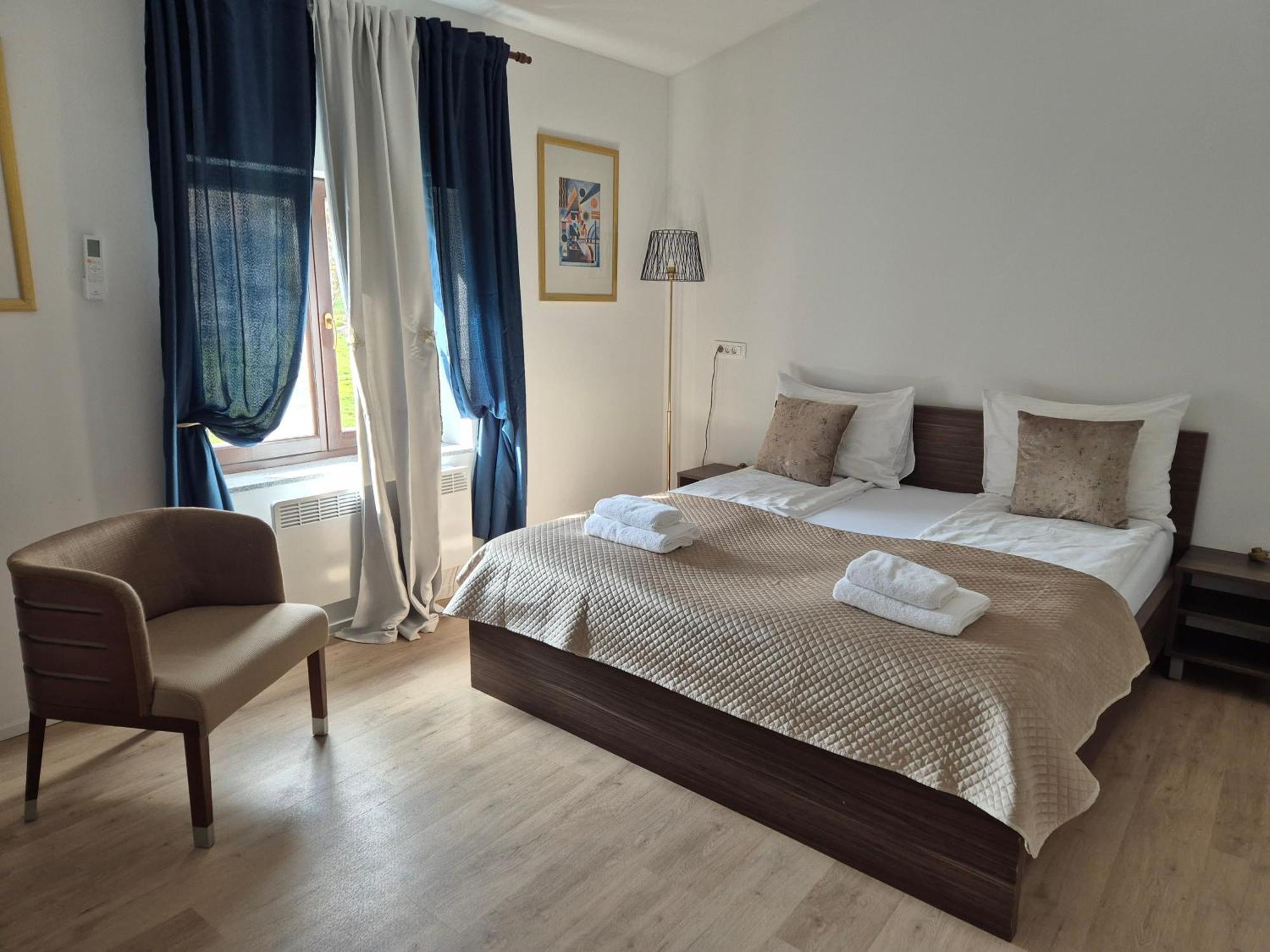 Slovenian House Vida Блед Екстериор снимка