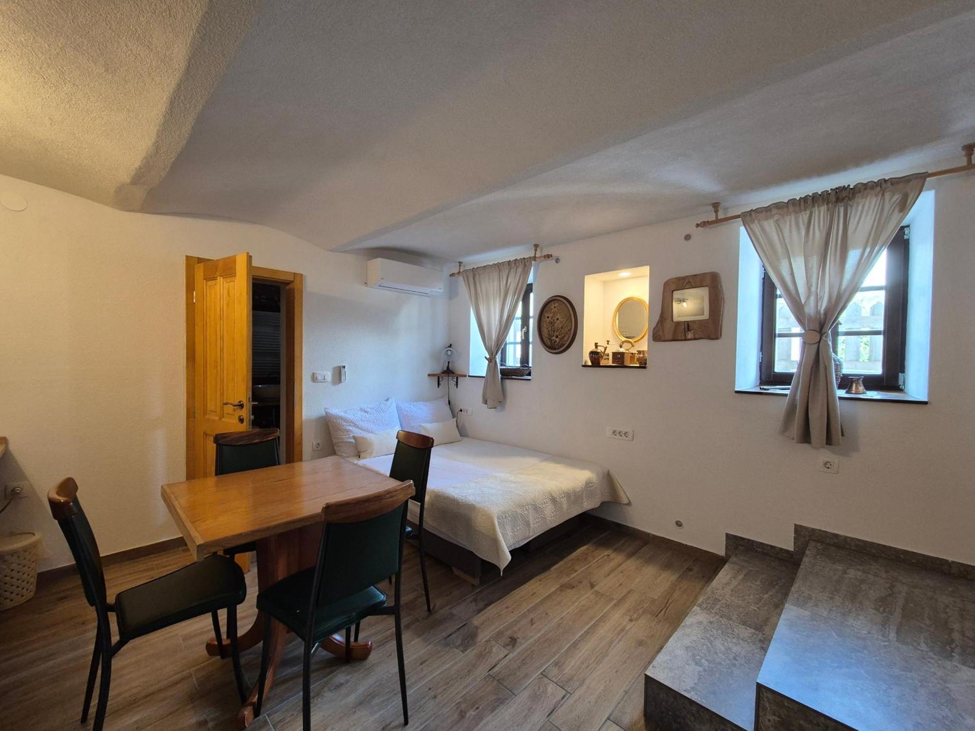Slovenian House Vida Блед Екстериор снимка